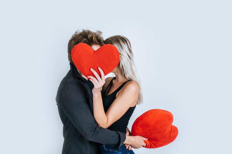 couple-love-each-other