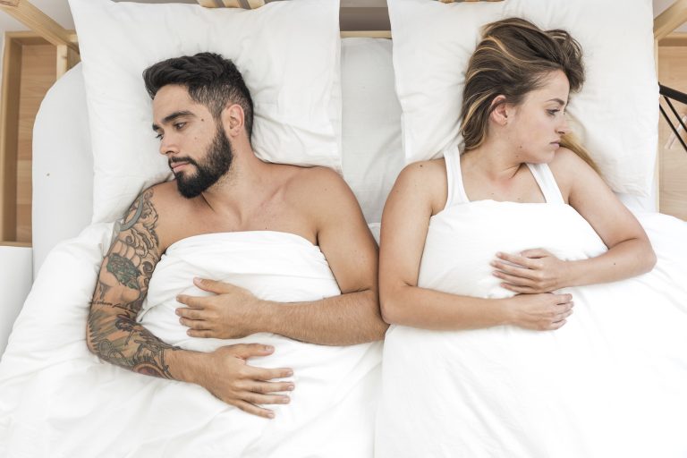couple-with-frustrated-relationships